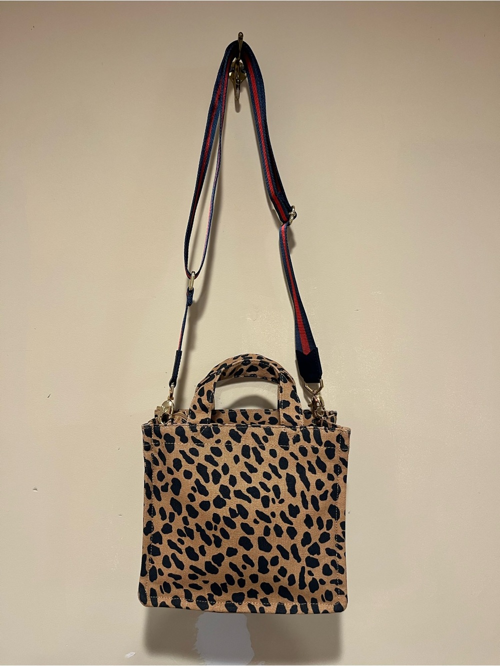 Stella & Dot Gamechanger Mini Leopard Purse Bag